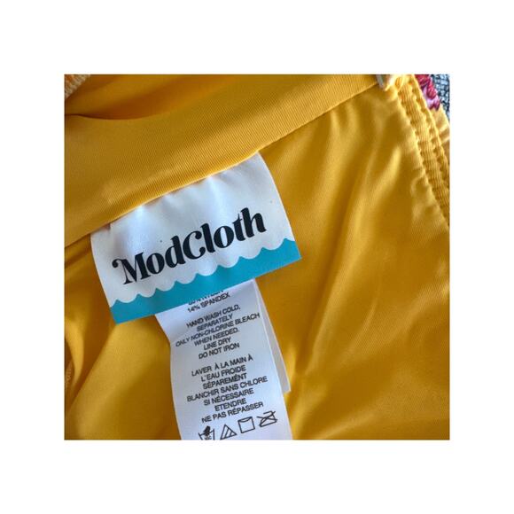 Modcloth Santa Barbara Saturday Floral Bikini Swim Top Yellow Retro Pinup 2X NWT - Picture 4 of 7